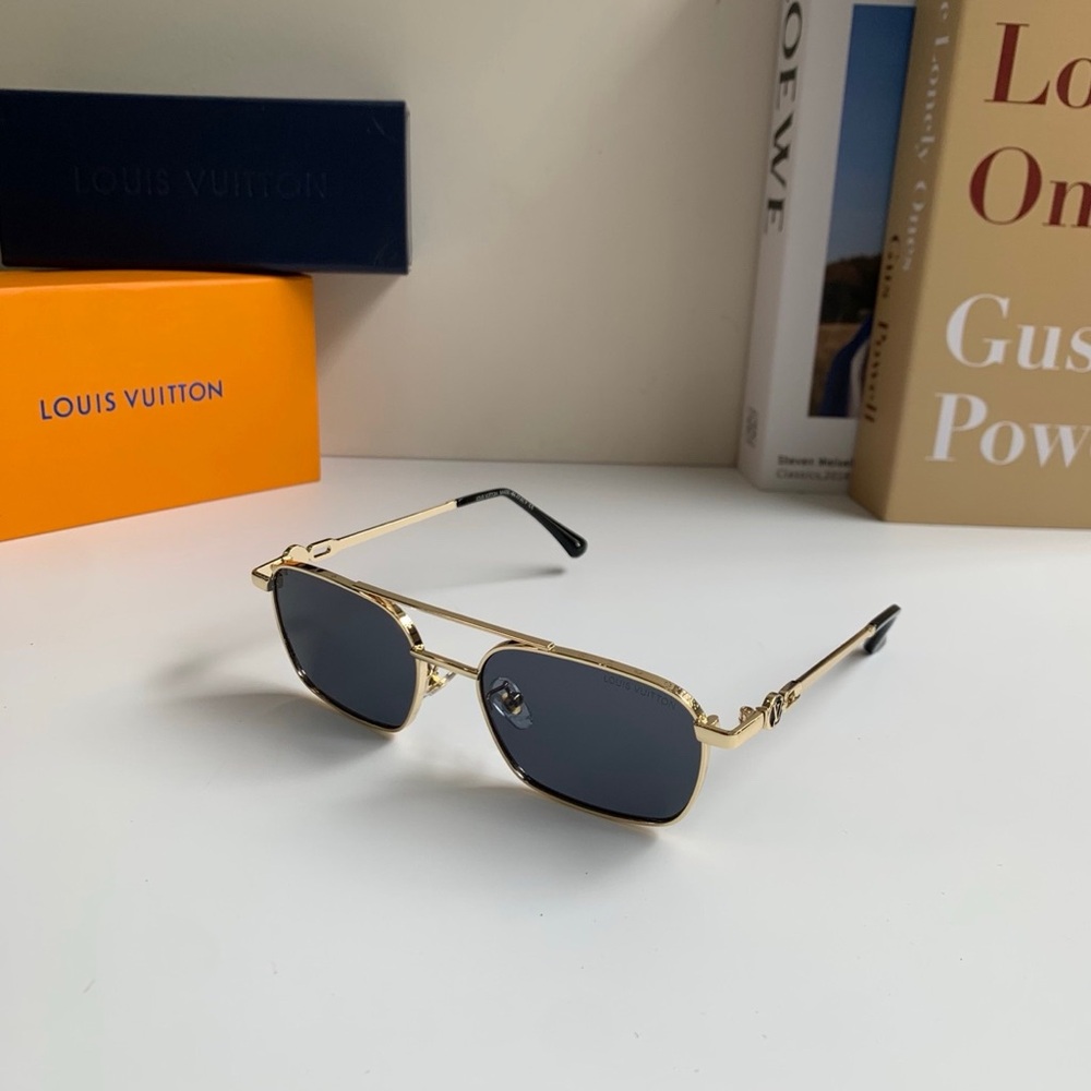 Louis Vuitton Metal Frame Outdoor Strong Light Sunglasses